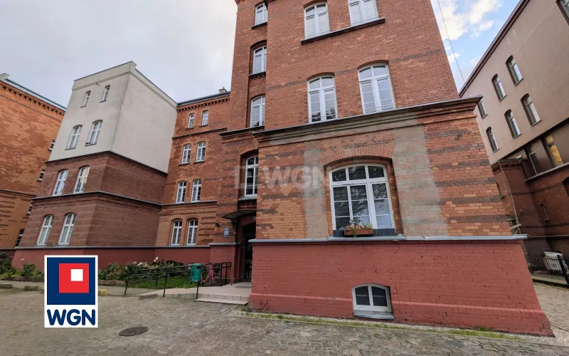 Mieszkanie na  wynajem Kołobrzeg - Blisko centrum miasta, szpitala i przychodni. 2 piętro.