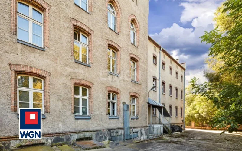 Obiekt usługowy na  sprzedaż Chojna - Nieruchomość usługowa